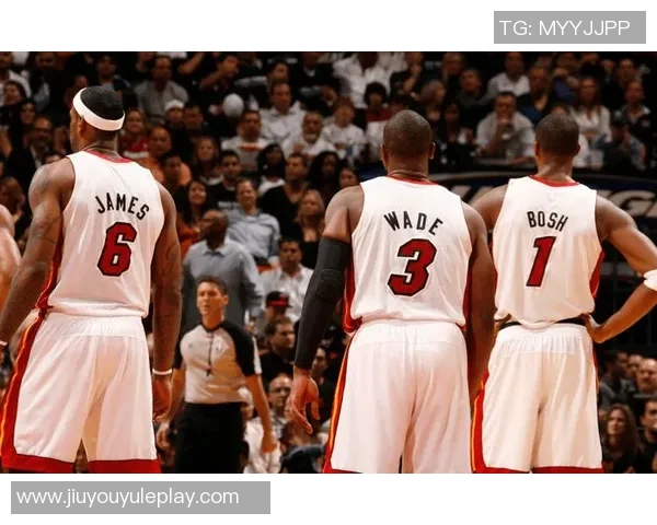 张佳玮分析太阳热火战术对比与马刺组织者缺失问题